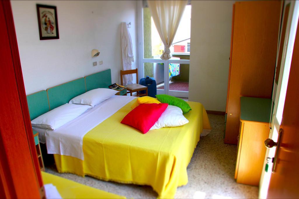 Hotel Sonne ريميني الغرفة الصورة