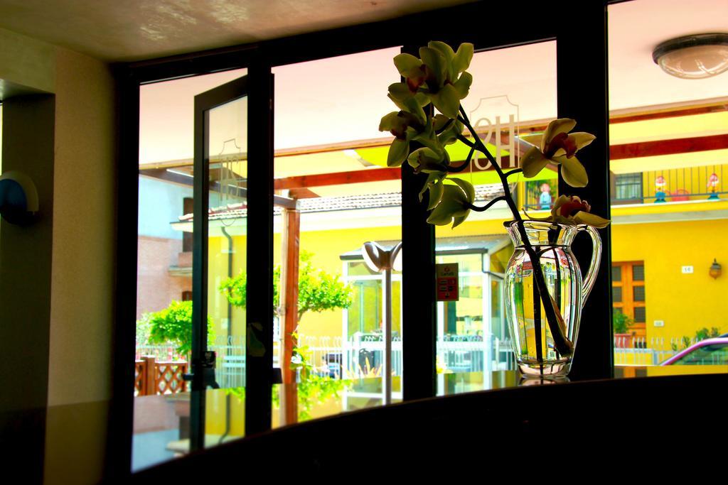 Hotel Sonne ريميني الغرفة الصورة
